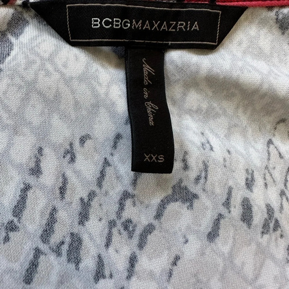 BCBGMaxAzria Size XXS Adele Diamond Patterned Wrap Mini Dress - Picture 9 of 9